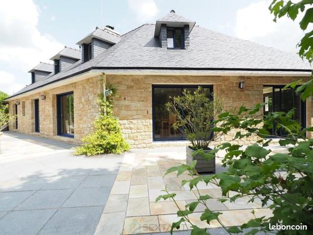 Maison 7 pièces 203 m²