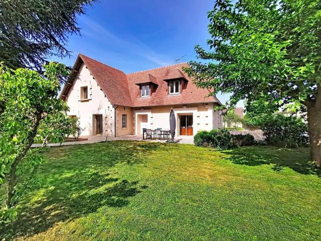 Maison 7 pièces 203 m²