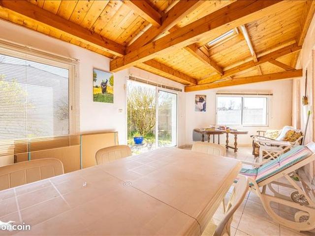 Maison 7 pièces 203 m²
