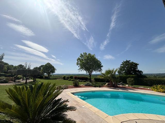 Maison 7 pièces 203 m²