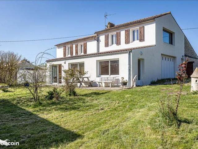 Maison 7 pièces 203 m²