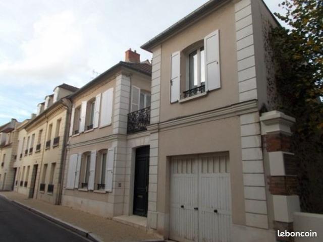 Maison 7 pièces 203 m²