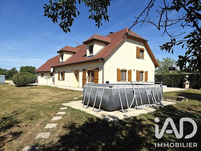 Maison 7 pièces 203 m²