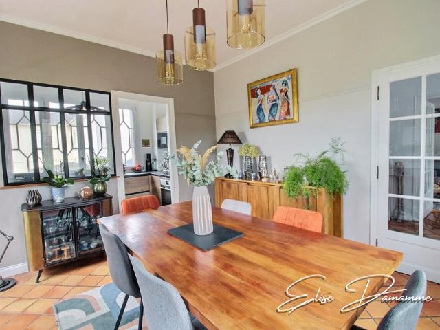 Maison 7 pièces 203 m²