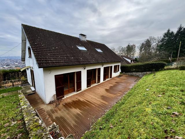 Maison 7 pièces 203 m²