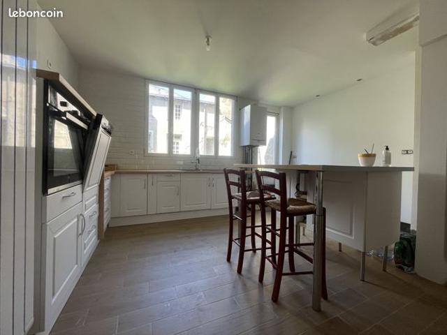 Maison 7 pièces 203 m²