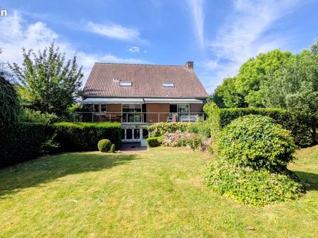 Maison 7 pièces 203 m²