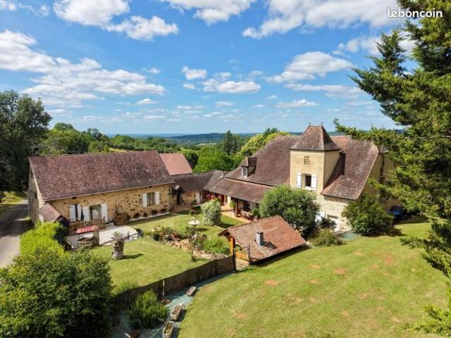 Maison 7 pièces 203 m²