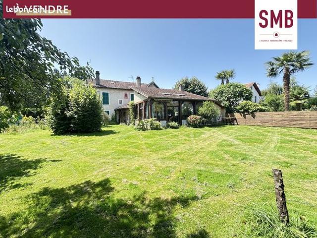 Maison 7 pièces 203 m²