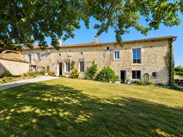 Maison 7 pièces 203 m²