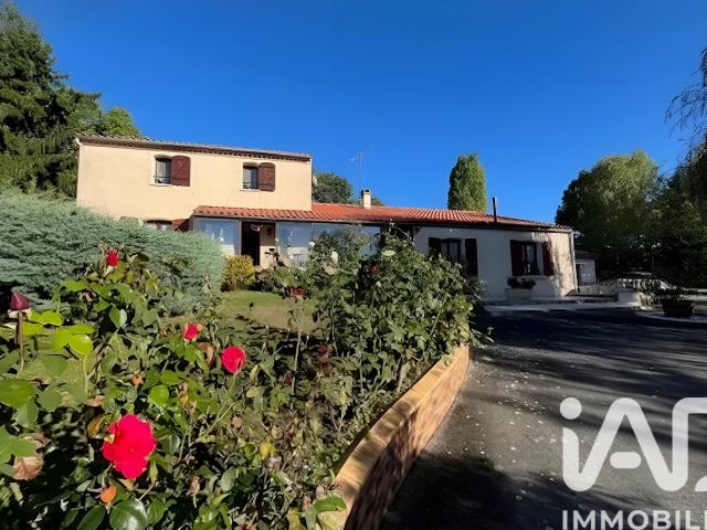 Maison 7 pièces 203 m²
