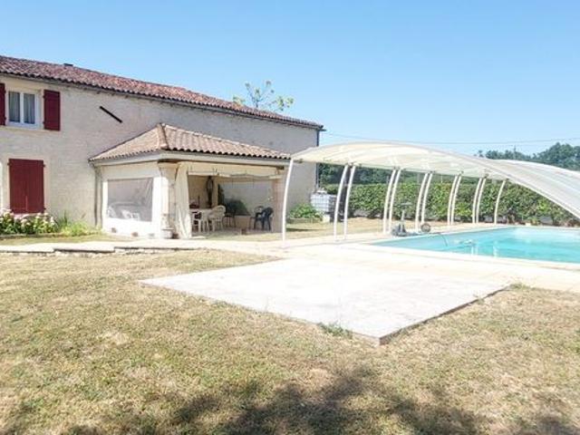 Maison 7 pièces 203 m²