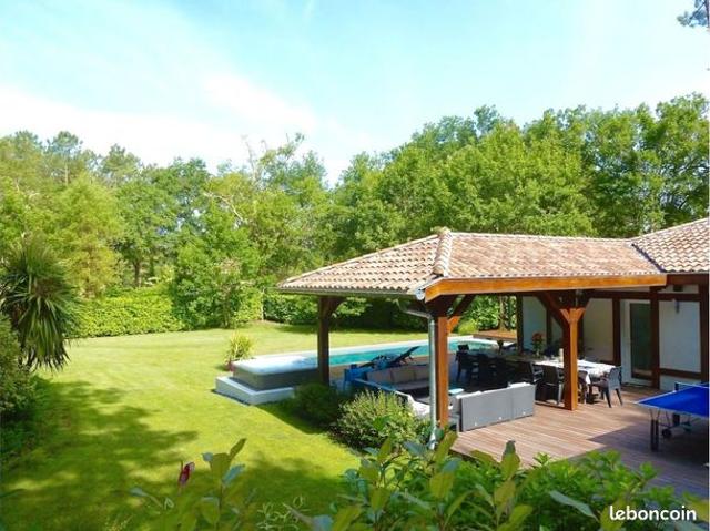 Maison 7 pièces 203 m²