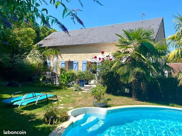 Propriété 7 pièces 214 m²