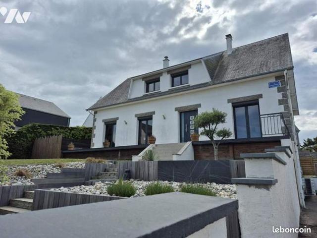Maison 7 pièces 214 m²