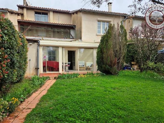 Maison 7 pièces 214 m²