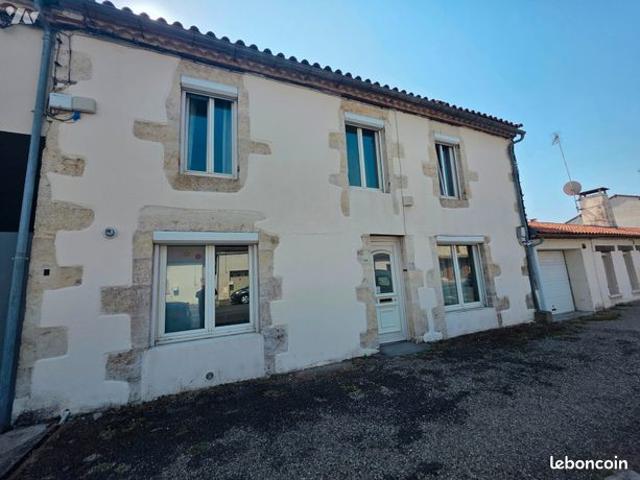 Maison 7 pièces 214 m²