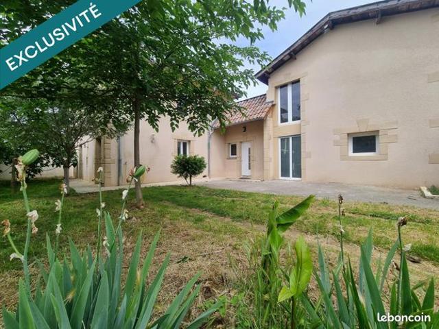 Maison 7 pièces 214 m²