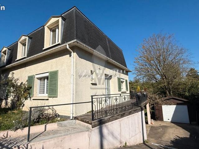 Maison 7 pièces 214 m²