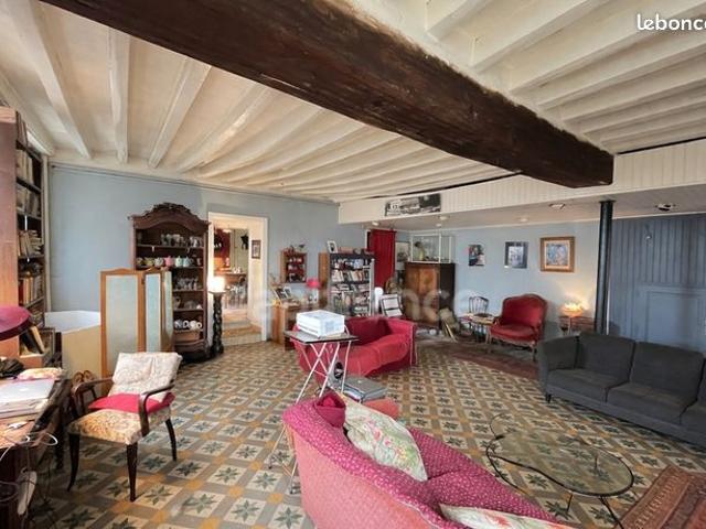 Maison 7 pièces 214 m²