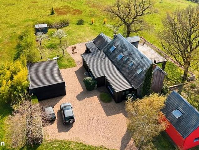 Maison 7 pièces 214 m²