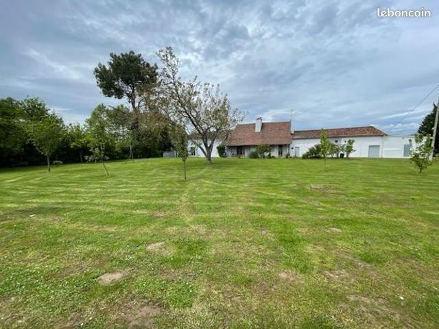 Maison 7 pièces 214 m²