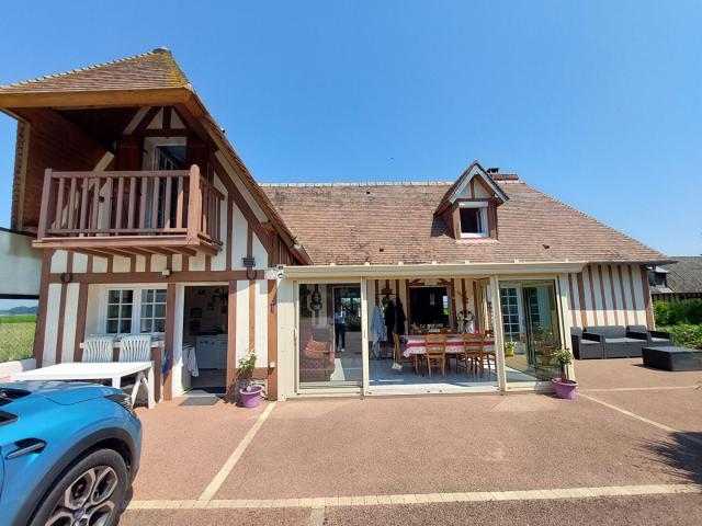 Maison 7 pièces 214 m²