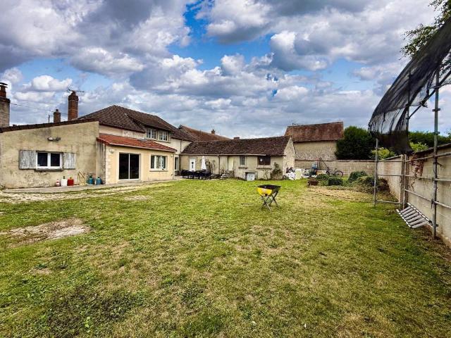 Maison 7 pièces 214 m²