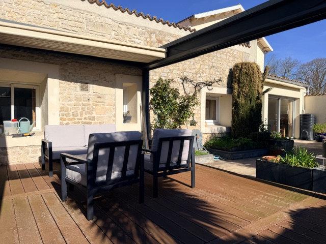 Maison 7 pièces 214 m²