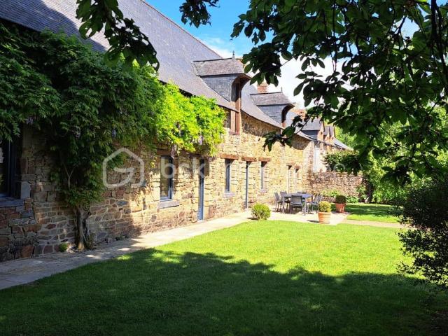 Maison 7 pièces 214 m²
