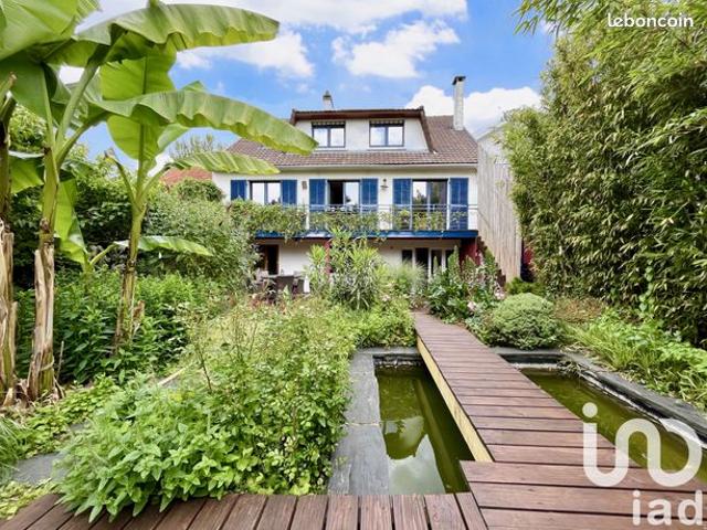 Maison 7 pièces 214 m²