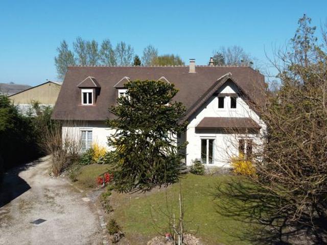 Maison 7 pièces 214 m²