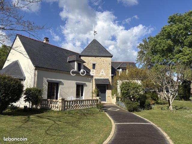 Maison 7 pièces 215 m²