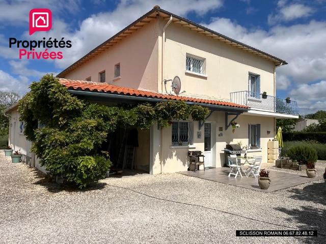 Maison 7 pièces 215 m²