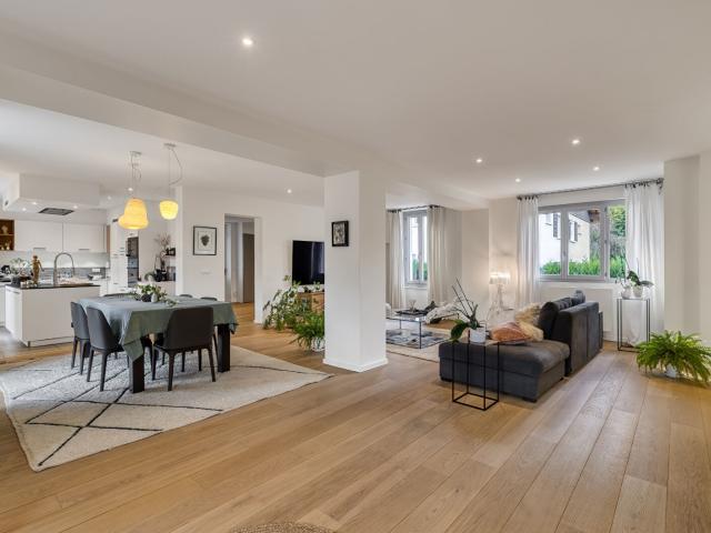 Maison 7 pièces 215 m²