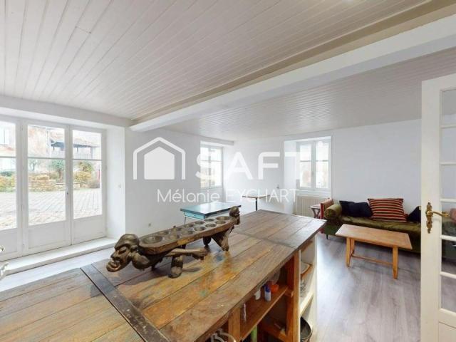 Maison 7 pièces 215 m²