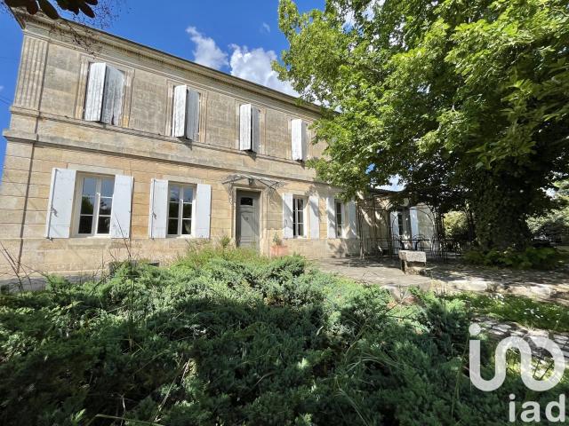Maison 7 pièces 215 m²