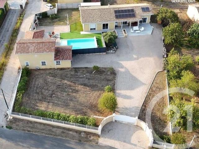 Maison 7 pièces 215 m²