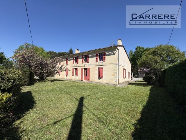 Maison 7 pièces 215 m²