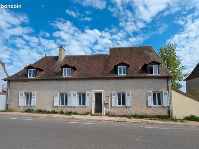 Maison 7 pièces 215 m²