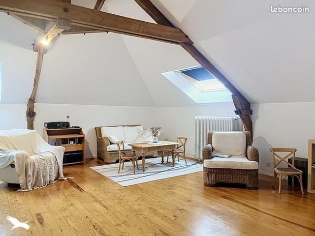 Maison 7 pièces 215 m²