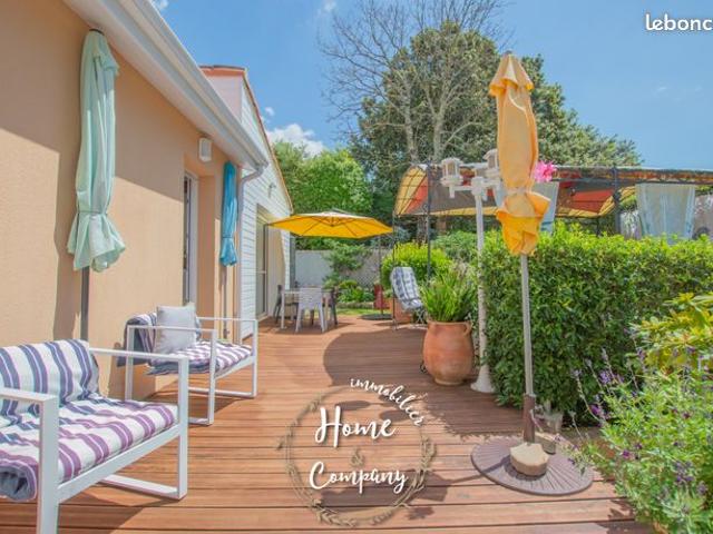 Maison 7 pièces 215 m²