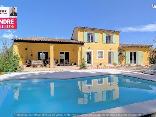Maison 7 pièces 215 m²