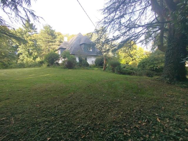 Maison 7 pièces 215 m²