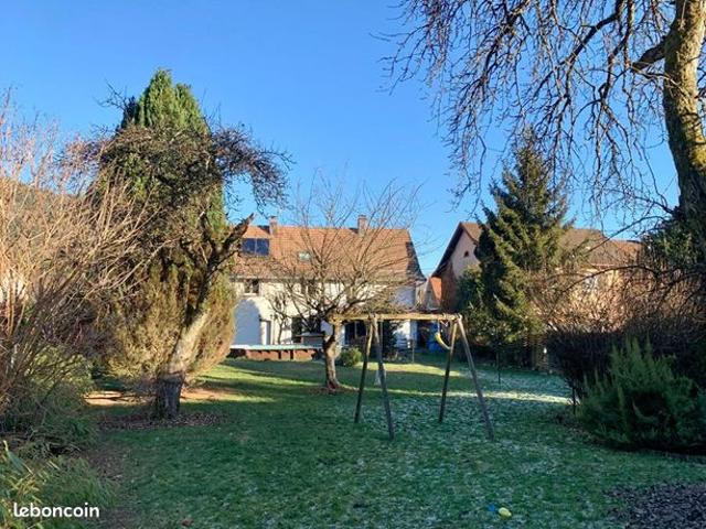 Maison 7 pièces 215 m²