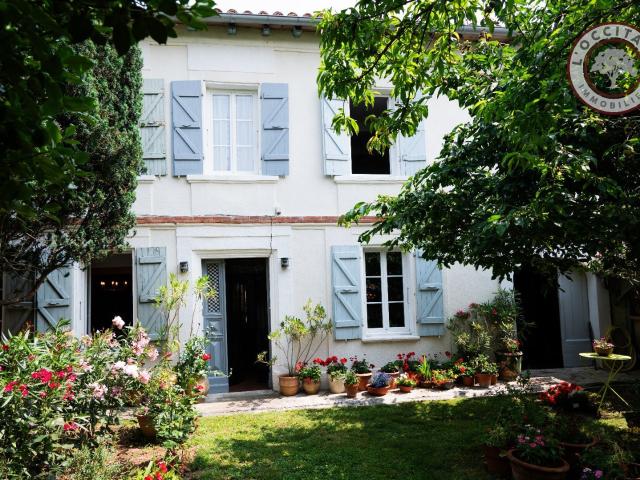 Maison 7 pièces 215 m²
