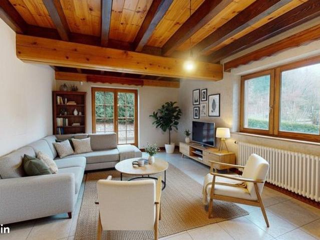 Maison 7 pièces 215 m²