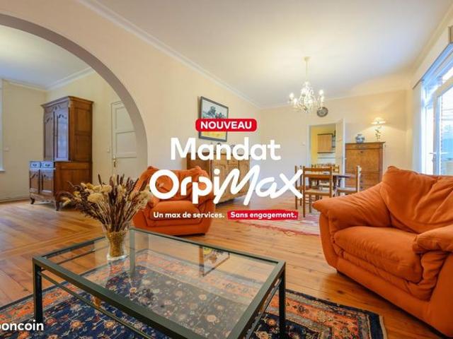 Maison 7 pièces 215 m²