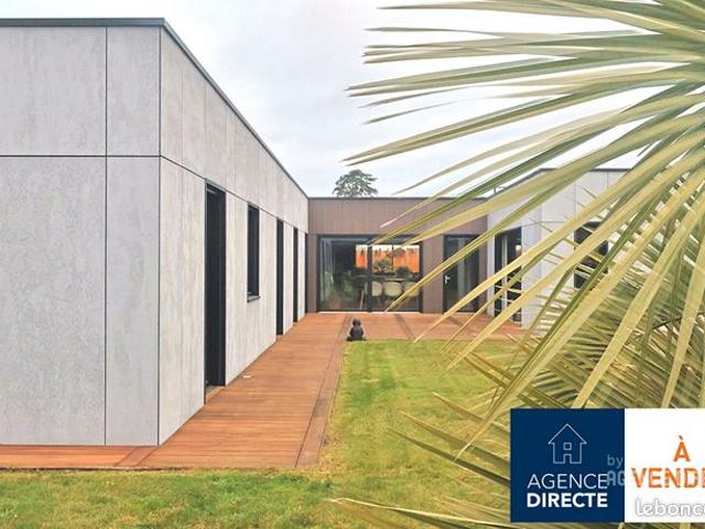 Maison 7 pièces 216 m²