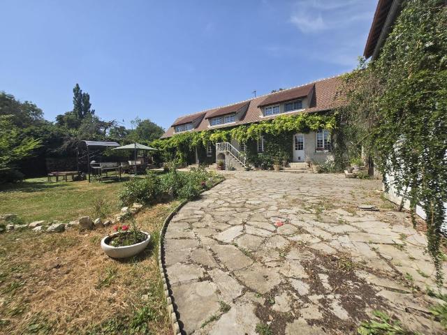 Maison 7 pièces 216 m²